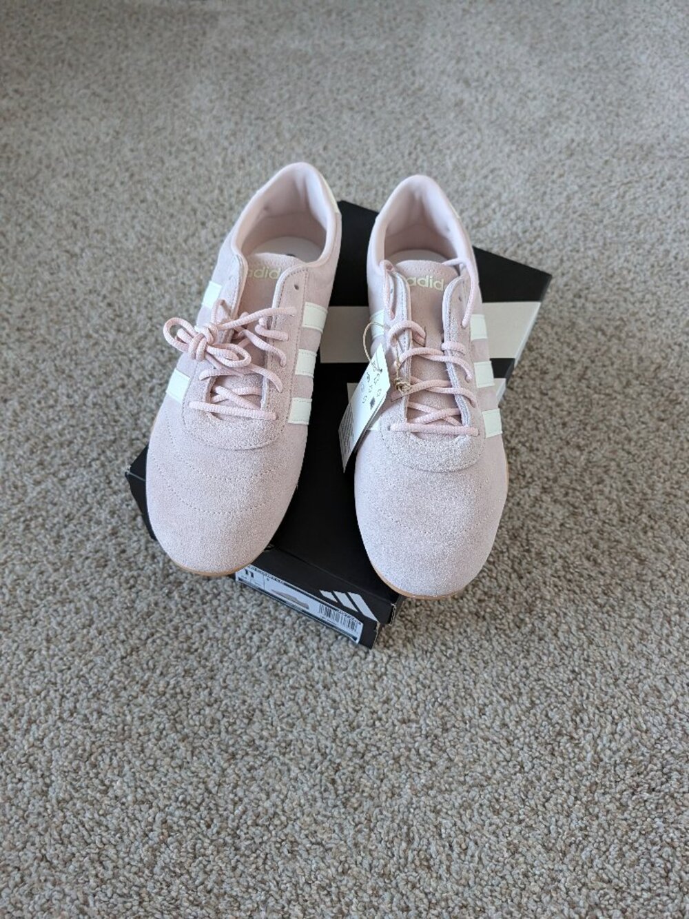 NWT/NIB blush women's Adidas Grand Court Lo size 11